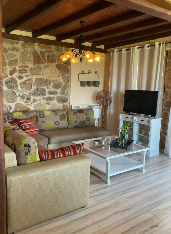 네아 로다 Stonehouse & Casa Al Sole E Al Mare 빌라 외부 사진