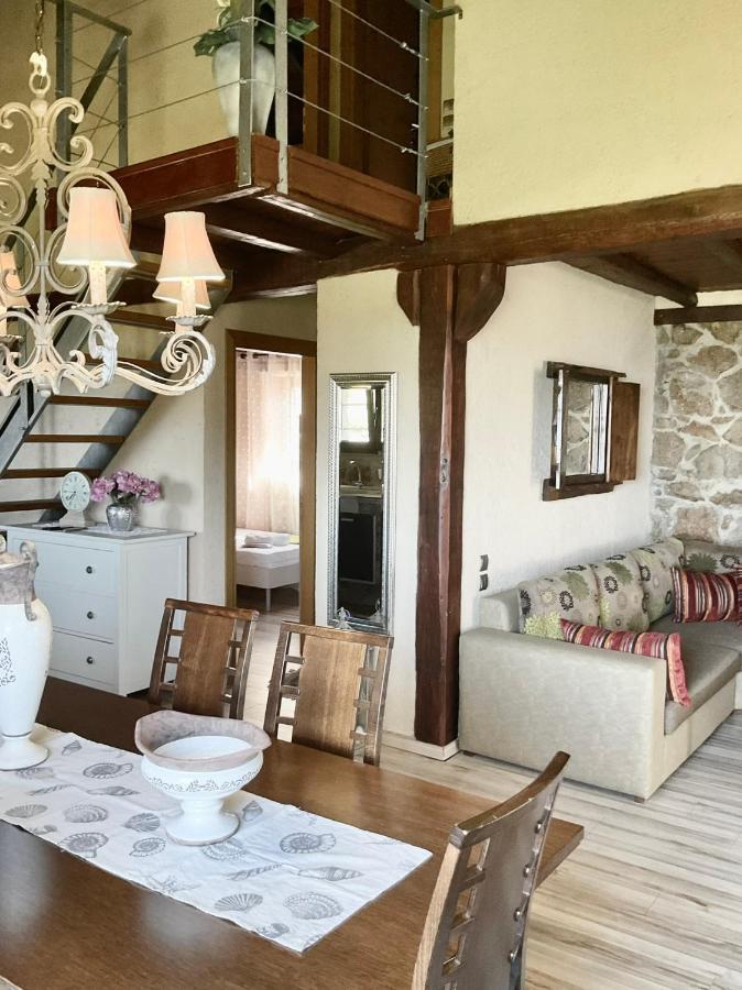 네아 로다 Stonehouse & Casa Al Sole E Al Mare 빌라 외부 사진
