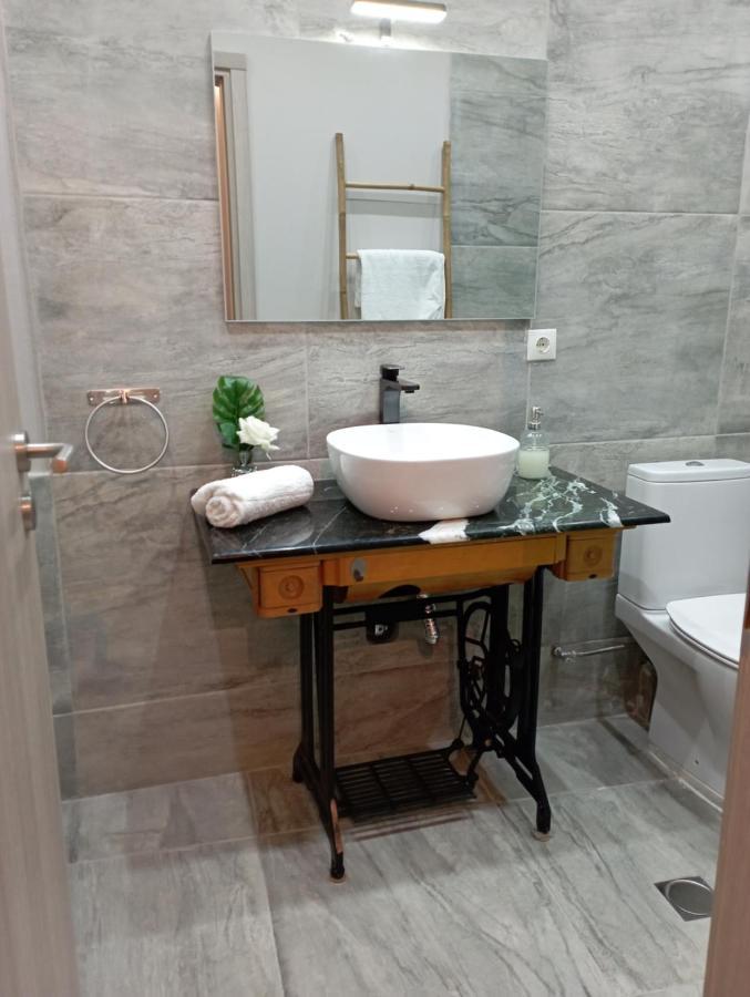 네아 로다 Stonehouse & Casa Al Sole E Al Mare 빌라 외부 사진