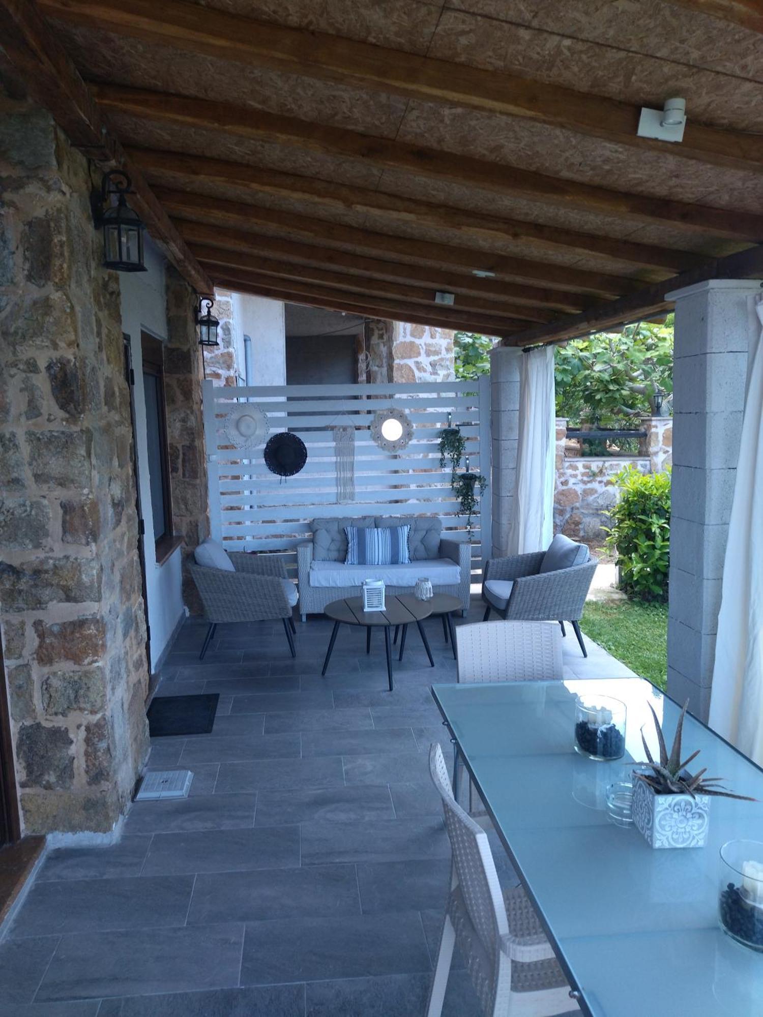 네아 로다 Stonehouse & Casa Al Sole E Al Mare 빌라 외부 사진